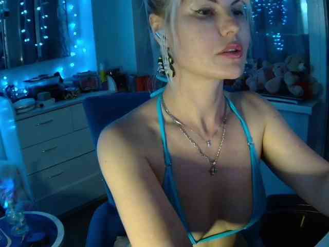 webcam voyeur GlamourAsmr