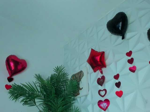 Hellen-Sky's BongaCams show and profile