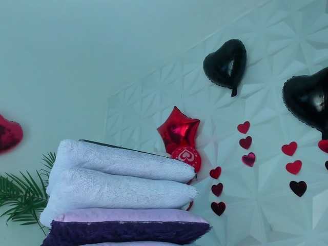 Hellen-Sky's BongaCams show and profile