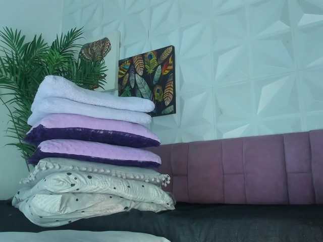 Hellen-Sky's BongaCams show and profile