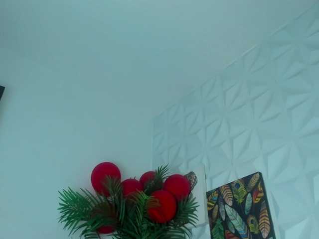 Hellen-Sky's BongaCams show and profile