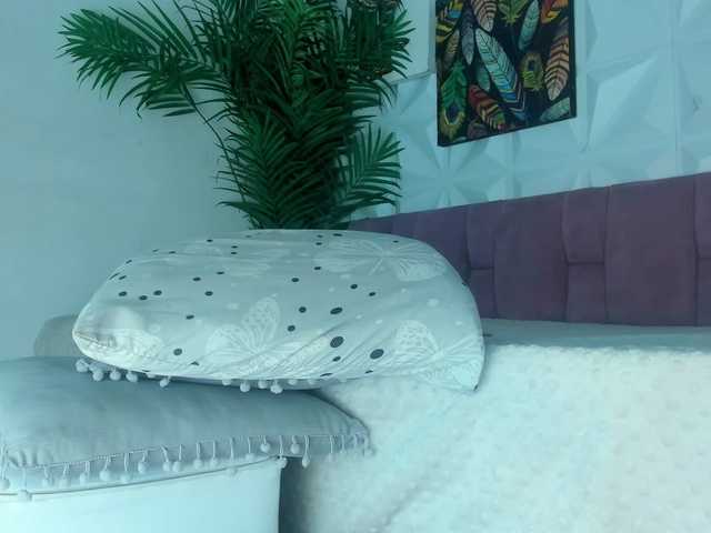 Hellen-Sky's BongaCams show and profile