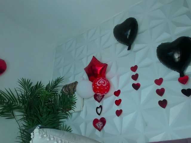 Hellen-Sky's BongaCams show and profile