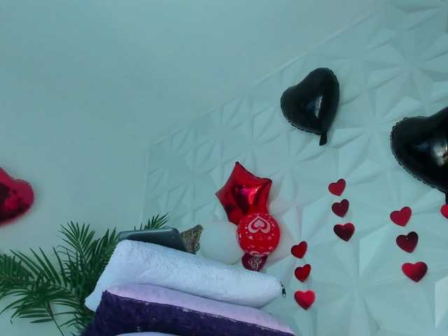 Hellen-Sky Live Cam on BongaCams