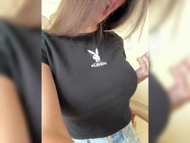 perssso — Lovens in pussy (from 3 tokens). Favorite vibrations 111, 222 and 333 tokens. The menu workI love it when lovense make me squirt . I watch porno when I stream