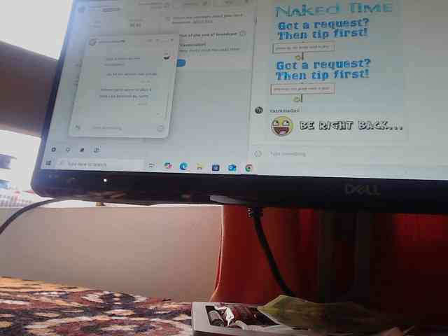 YasminaGeil webcam