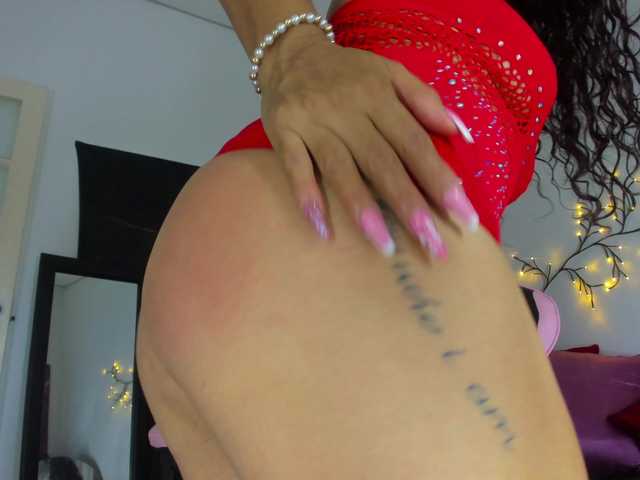 marie-naugthy's BongaCams show and profile