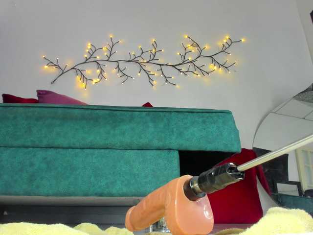 marie-naugthy's BongaCams show and profile