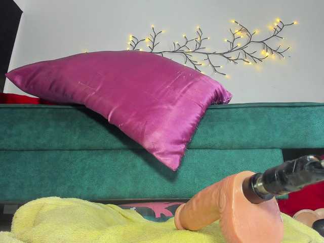 marie-naugthy's BongaCams show and profile