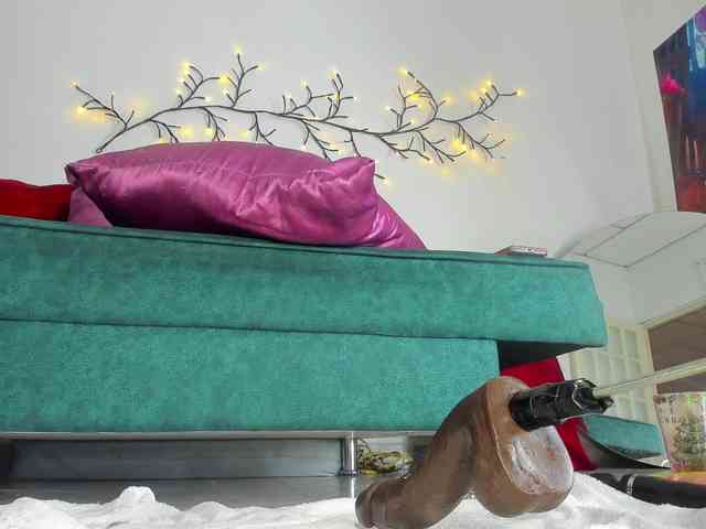 marie-naugthy webcam