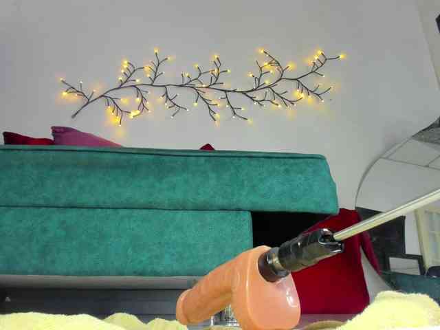 marie-naugthy webcam