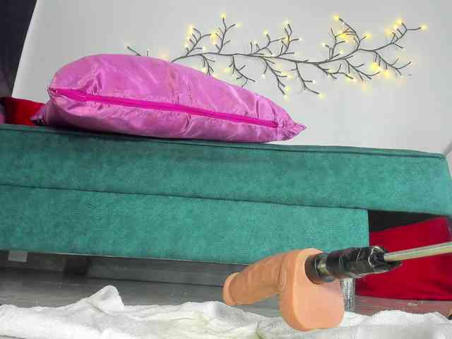 marie-naugthy webcam