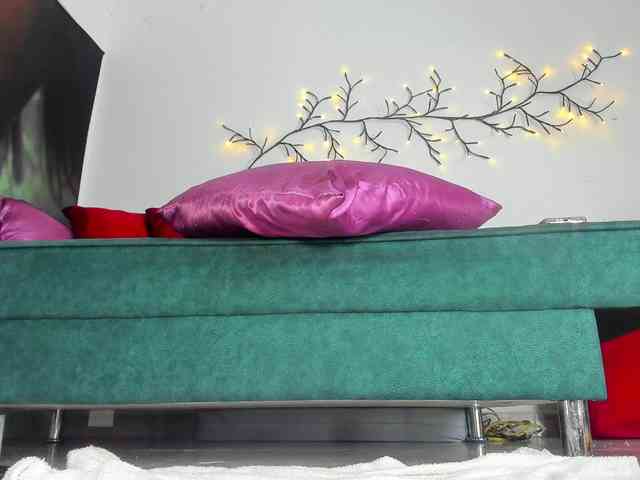 marie-naugthy webcam