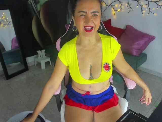 marie-naugthy webcam