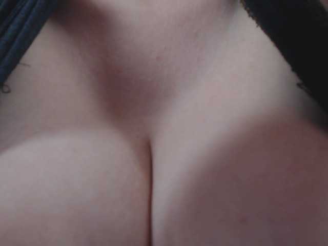 sandyxnaughty's BongaCams show and profile