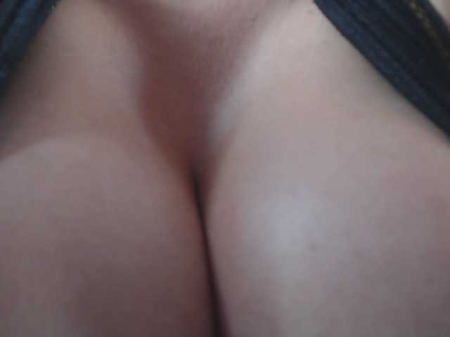 sandyxnaughty's BongaCams show and profile