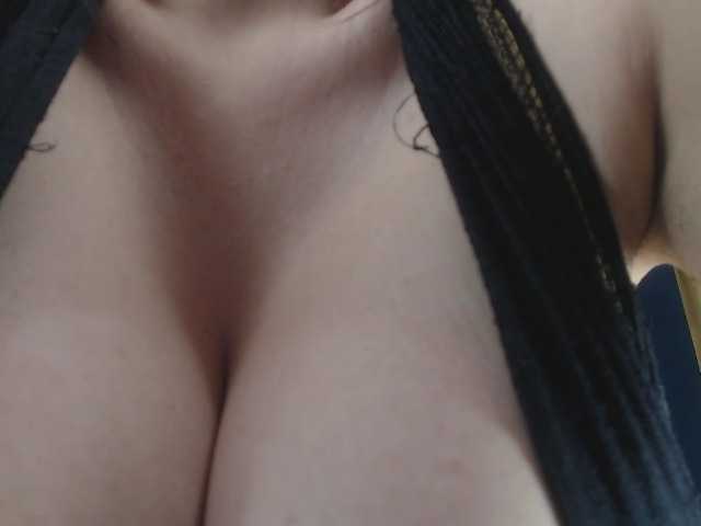 sandyxnaughty's BongaCams show and profile