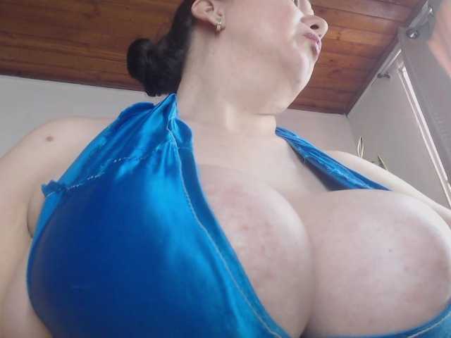 sandyxnaughty's BongaCams show and profile
