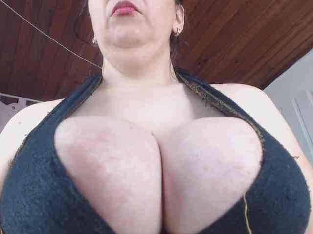 sandyxnaughty Live Webcam on BongaCams