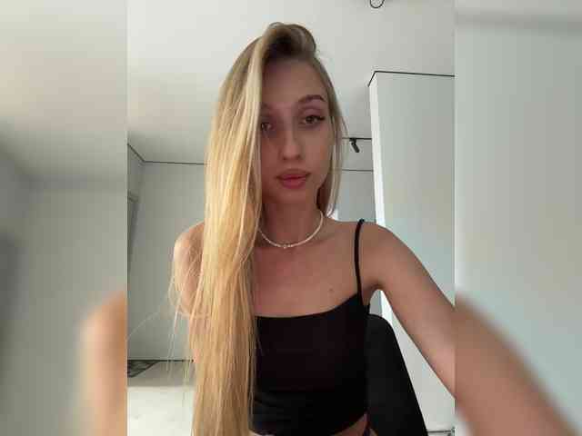 nude striptease RiaMaryia
