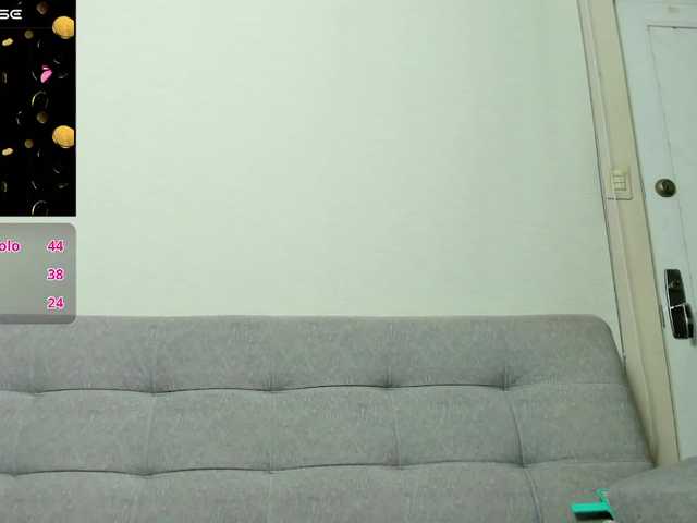 AliciaMilf from BongaCams