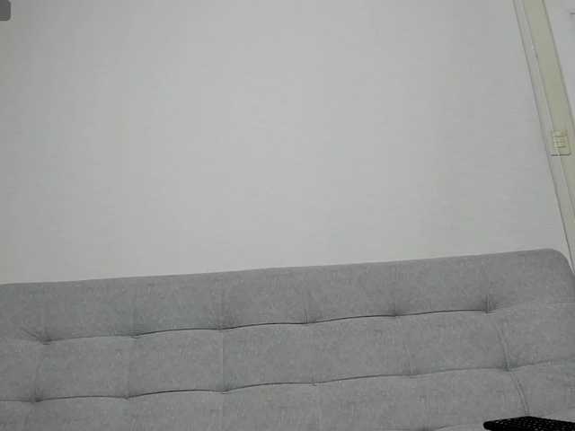 AliciaMilf's BongaCams show and profile