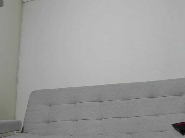 AliciaMilf's BongaCams show and profile