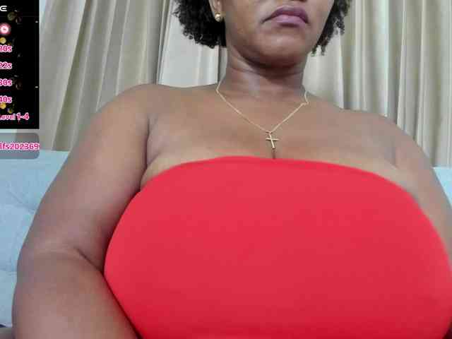 AliciaMilf webcam