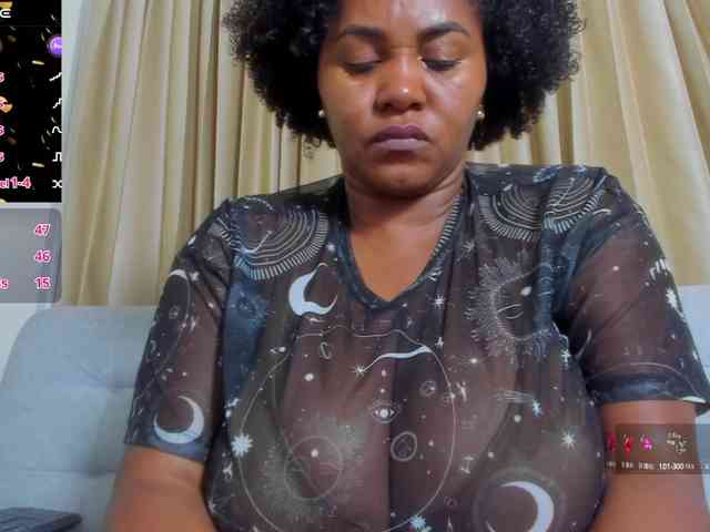 AliciaMilf webcam