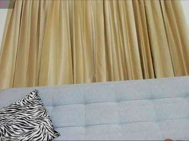 AliciaMilf webcam
