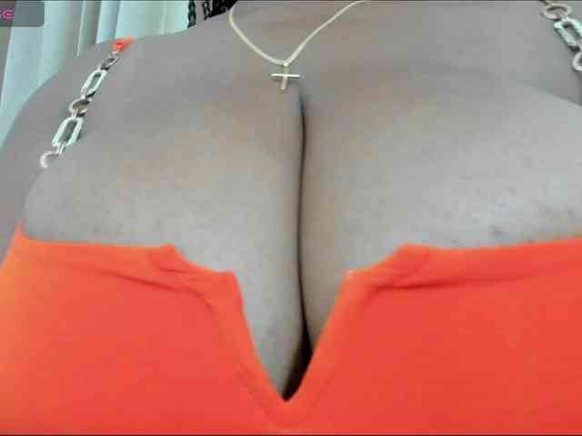 AliciaMilf webcam
