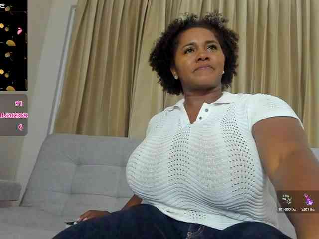 AliciaMilf webcam
