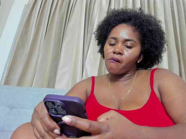 AliciaMilf webcam