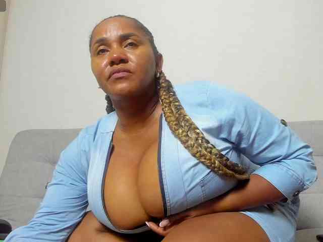 AliciaMilf AliciaMilf