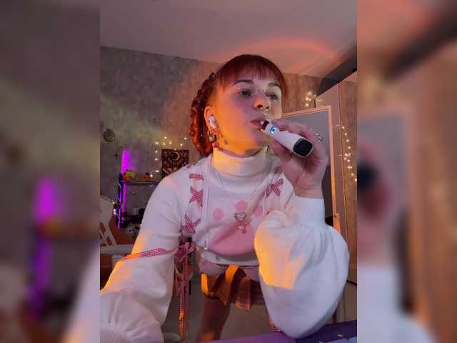 LolyMolly's BongaCams show and profile