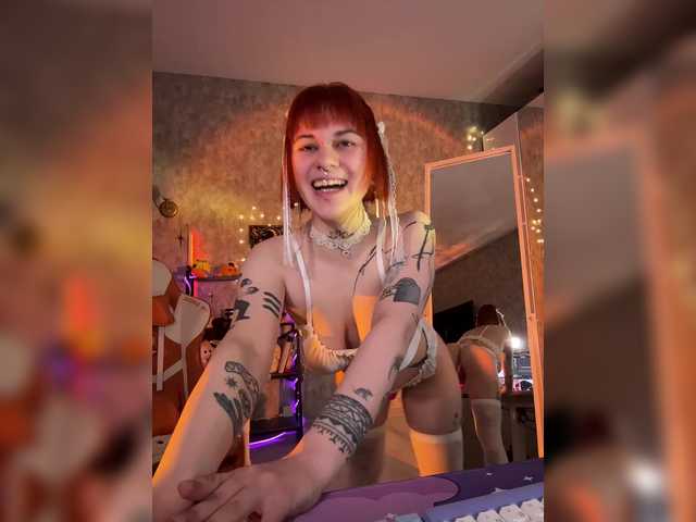 LolyMolly's BongaCams show and profile