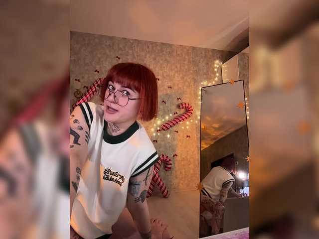 LolyMolly's BongaCams show and profile