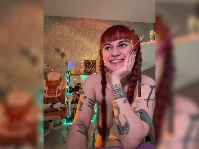 LolyMolly's BongaCams show and profile