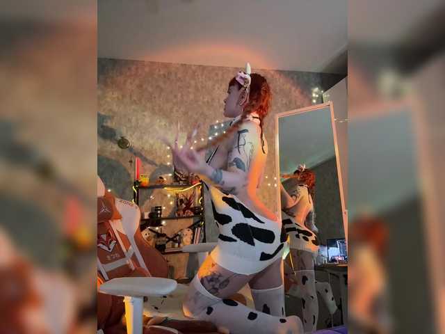 LolyMolly's BongaCams show and profile