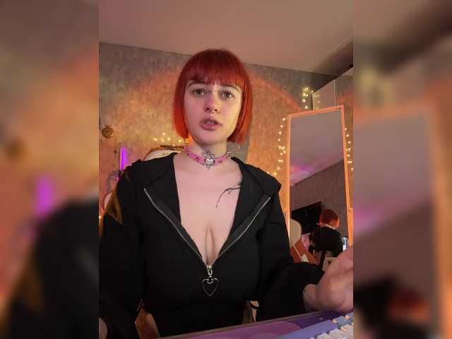 LolyMolly's BongaCams show and profile