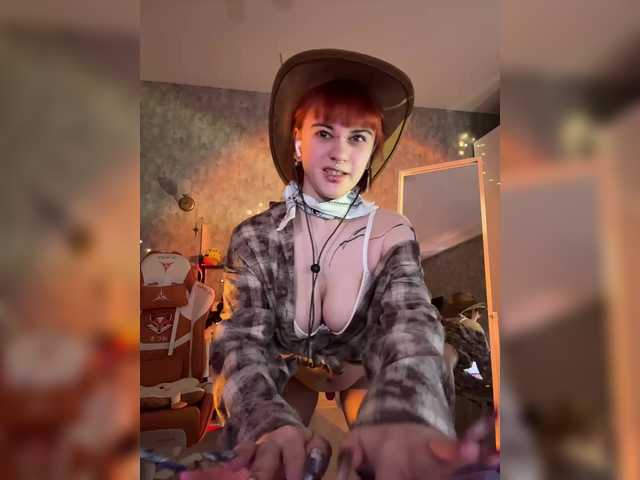 LolyMolly's BongaCams show and profile