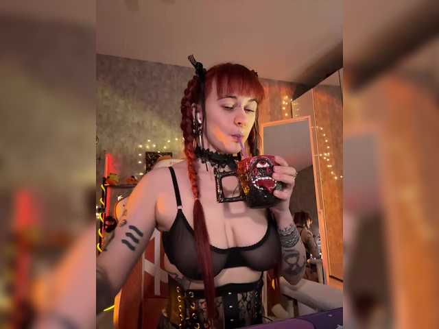 LolyMolly's BongaCams show and profile