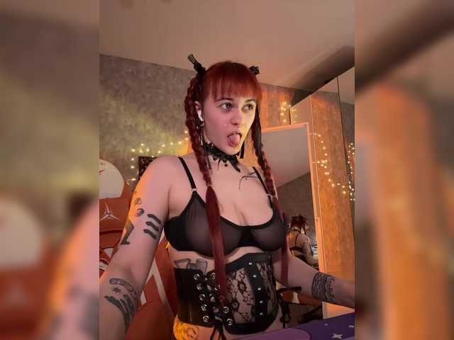 LolyMolly's BongaCams show and profile