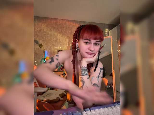 LolyMolly's BongaCams show and profile