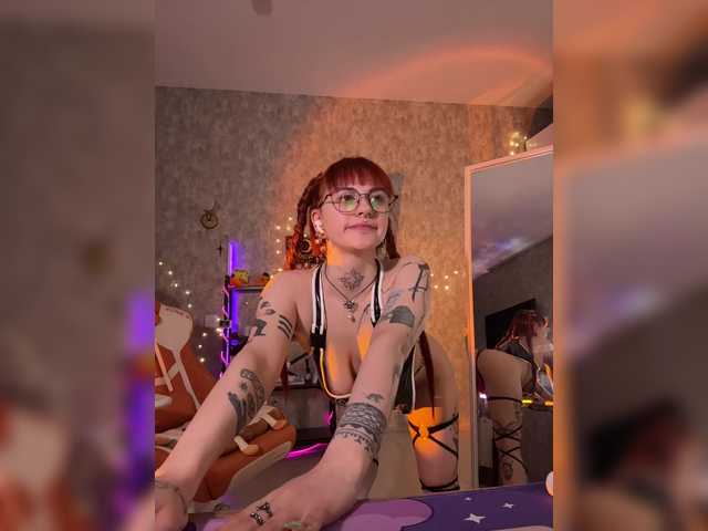 LolyMolly's BongaCams show and profile