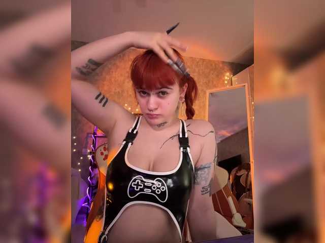 LolyMolly's BongaCams show and profile