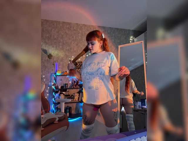 LolyMolly's BongaCams show and profile