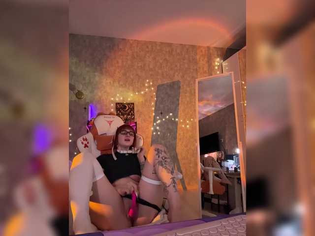 LolyMolly's BongaCams show and profile