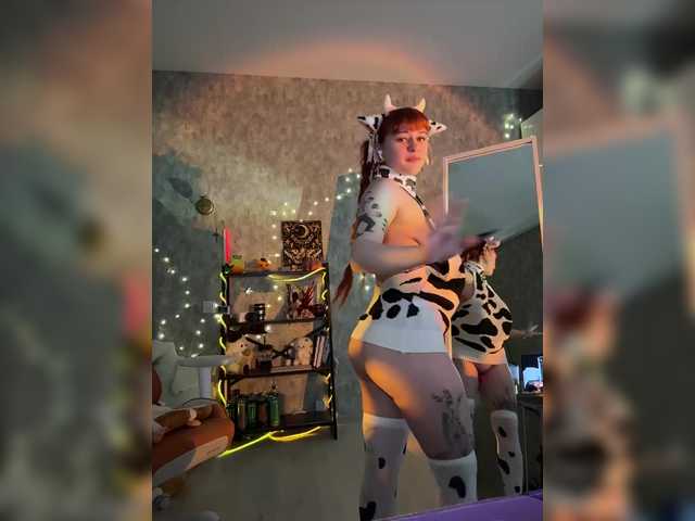 LolyMolly's BongaCams show and profile