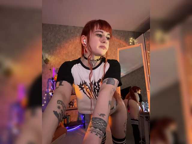 LolyMolly's BongaCams show and profile